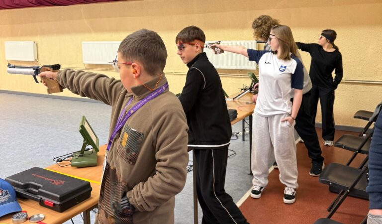 RBJC “Auseklis” šaušanas pulciņu dalība “Latvijas 2026.g. Komandu čempionātā ar pneimatiskiem ieročiem”