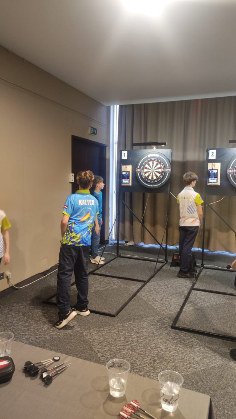 RBJC “Auseklis” šautriņmešanas pulciņa dalība Prodarts.lv Latvijas Jauniešu Darts Līgas 2025 – Ziemassvētku kausā